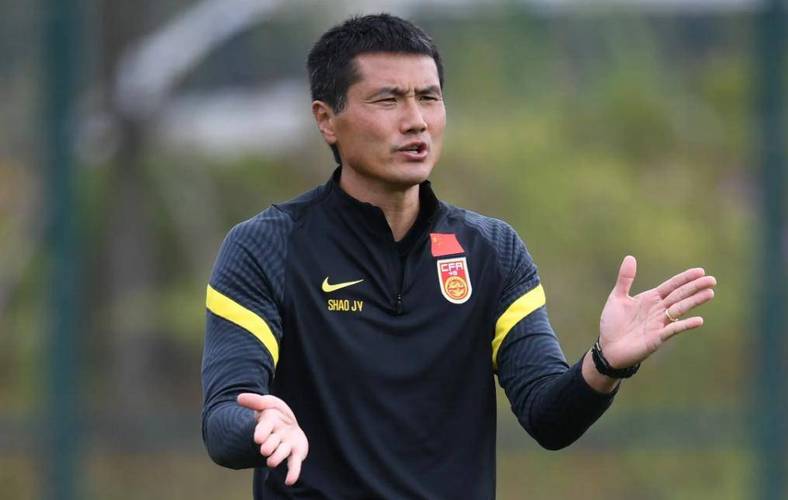 东体：邵佳一的国足主要有三点变化，球队备战时任何细节都不放过
