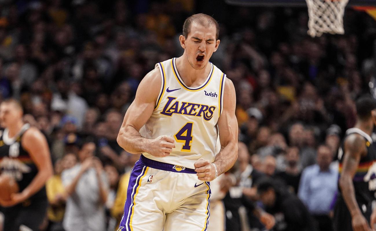 就像当年的湖人！卡鲁索：早在训练营就发现我们就是最好的球队