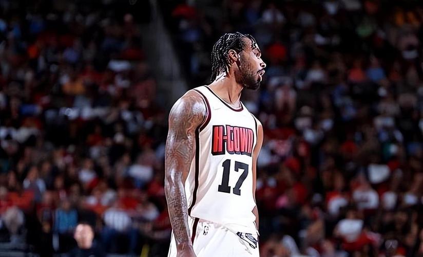 算是打出了攻守兼备的表现，但是火箭锋线新星还得保持稳定性才行