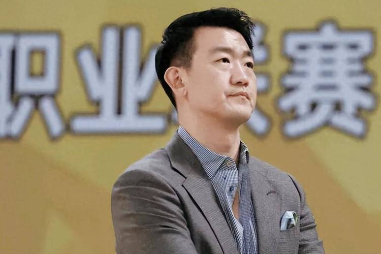 很生气！王博批评全队：防守是态度问题没有只能是被对方打成筛子