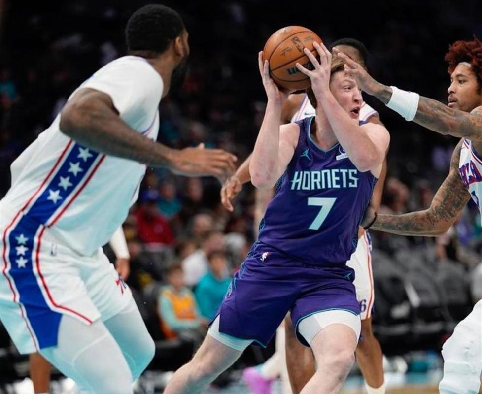 解说：我本季从始至终都是一个观点克尼佩尔&弗拉格共享最佳新秀