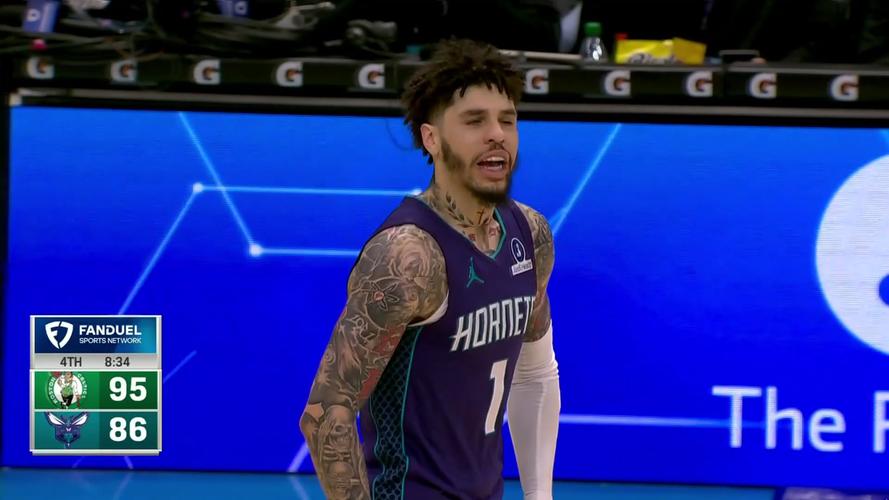 双星！拉梅洛鲍尔15中6拿18分6板9助布兰登米勒17中9得22分