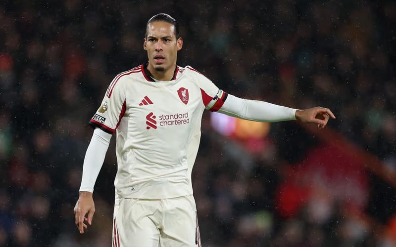 4球惨败！范戴克：球员应承担全部责任，我们必须团结哪怕再困难